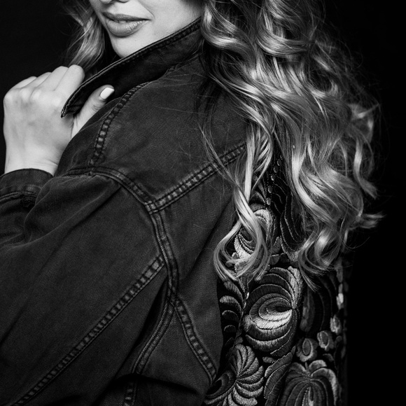 Meet your Posher, Kelsey - Picture 1 of 1